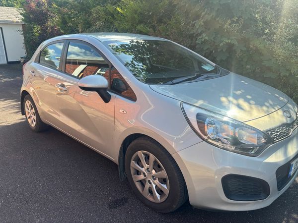 Kia Rio Hatchback, Petrol, 2013, Beige