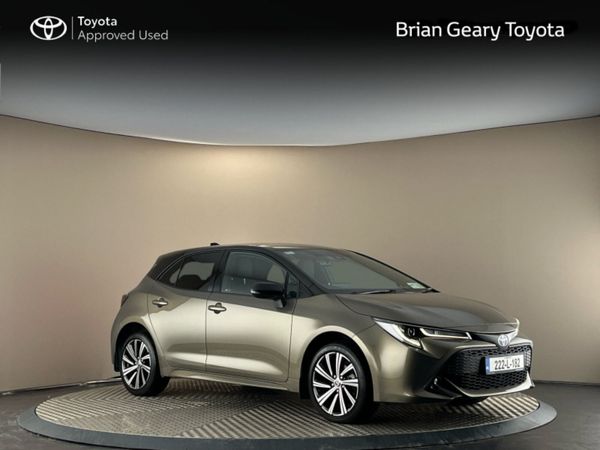 Toyota Corolla Hatchback, Petrol Hybrid, 2022, Green