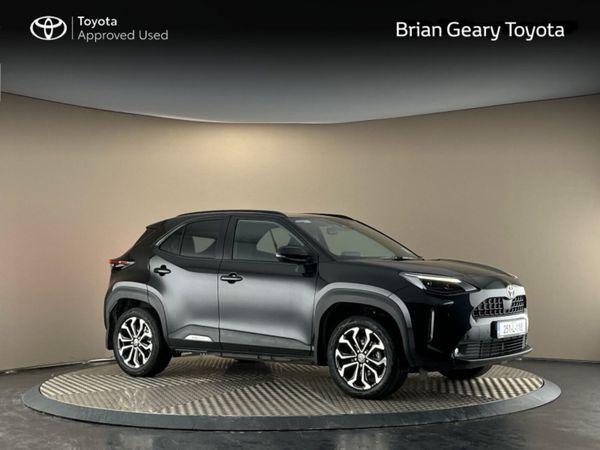 Toyota Yaris Cross Hatchback, Petrol Hybrid, 2025, Black