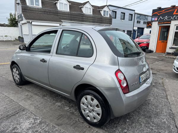 Nissan Micra Hatchback, Petrol, 2004, Silver