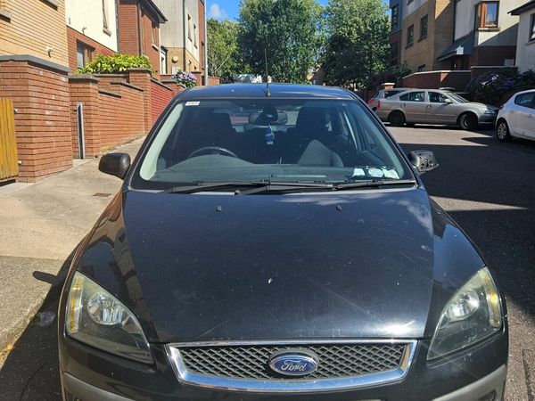 Ford Focus Hatchback, Petrol, 2007, Black