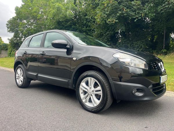 Nissan Qashqai Hatchback, Diesel, 2010, Black