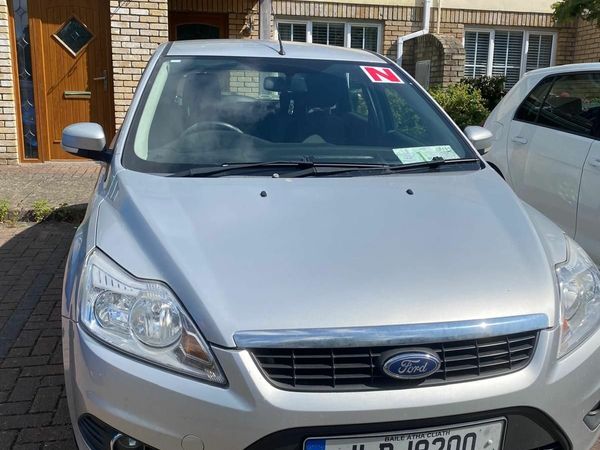 Ford Focus Hatchback, Diesel, 2011, Silver