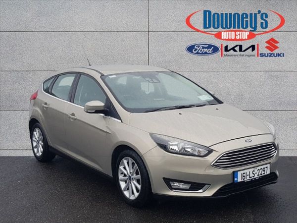 Ford Focus Hatchback, Diesel, 2016, Silver