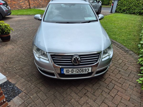 Volkswagen Passat Estate, Diesel, 2010, Silver