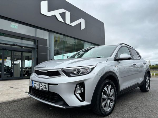 Kia Stonic MPV, Petrol, 2023, Grey