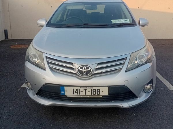 Toyota Avensis Saloon, Diesel, 2014, Silver