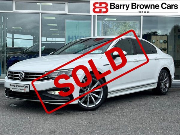 Volkswagen Passat Saloon, Diesel, 2020, White