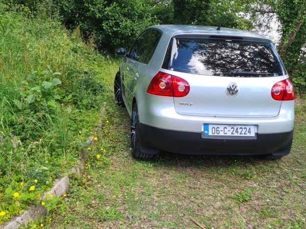 Volkswagen Golf Hatchback, Petrol, 2006, Silver