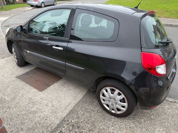 Renault Clio Hatchback, Ethanol Petrol, 2010, Black