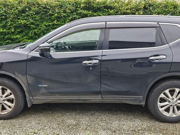 Nissan X-Trail SUV, Petrol Hybrid, 2016, Black