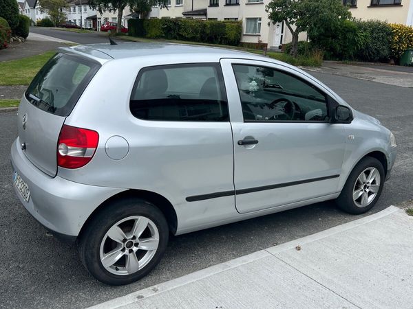 Volkswagen Fox Hatchback, Petrol, 2008, Silver