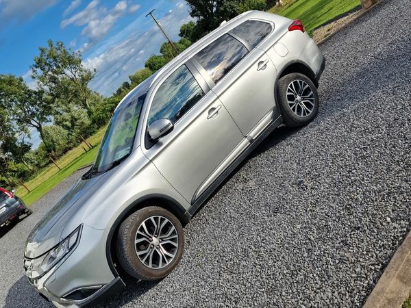 Mitsubishi Outlander SUV, Diesel, 2018, Grey