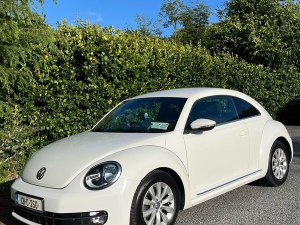 Volkswagen Beetle Hatchback, Petrol, 2013, White
