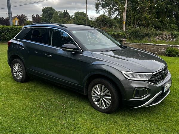 Volkswagen T-Roc SUV, Diesel, 2023, Grey