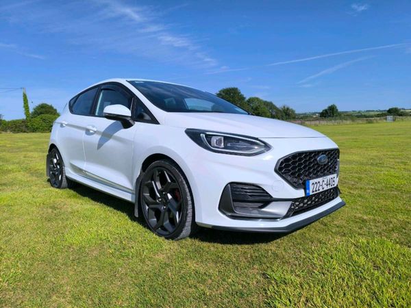 Ford Fiesta Hatchback, Petrol, 2022, White