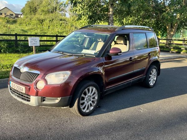 Skoda Yeti SUV, Diesel, 2010, Red