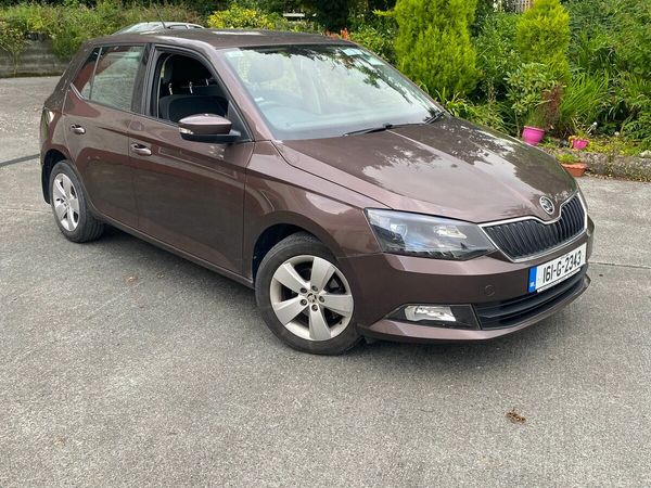 Skoda Fabia Hatchback, Petrol, 2016, Brown