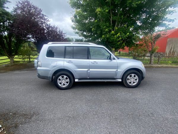 Mitsubishi Pajero SUV, Diesel, 2008, Silver