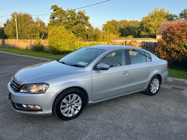 Volkswagen Passat Saloon, Diesel, 2014, Silver