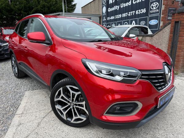 Renault Kadjar SUV, Petrol, 2022, Red