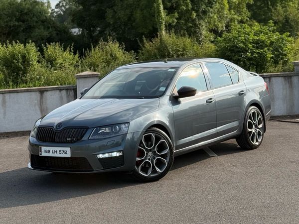 Skoda Octavia Saloon, Diesel, 2016, Grey