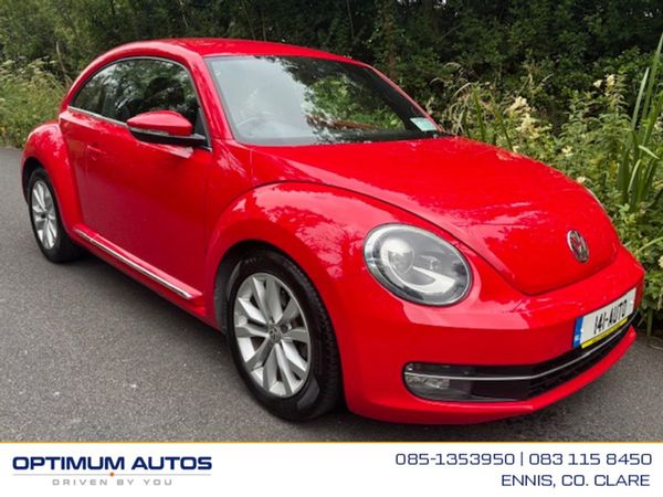 Volkswagen Beetle Hatchback, Petrol, 2014, Yellow