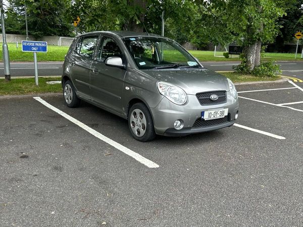 Kia Picanto Hatchback, Petrol, 2010, Silver