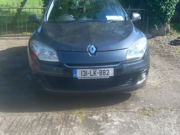 Renault Megane Hatchback, Petrol, 2013, Grey