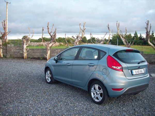 Ford Fiesta Hatchback, Petrol, 2010, Blue