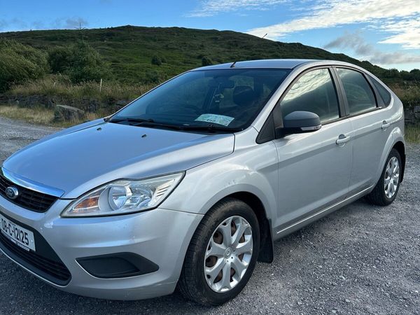 Ford Focus Hatchback, Petrol, 2008, Silver