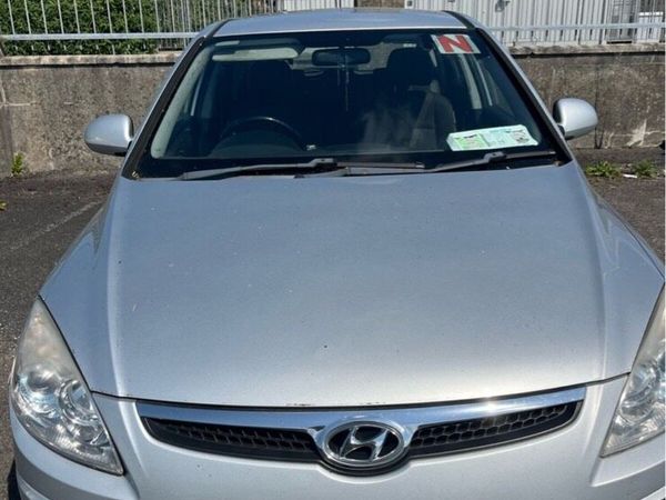 Hyundai i30 Hatchback, Diesel, 2009, Silver