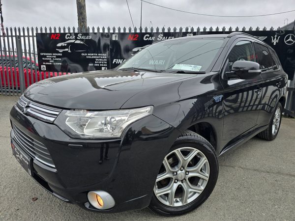 Mitsubishi Outlander SUV, Petrol Plug-in Hybrid, 2015, Black