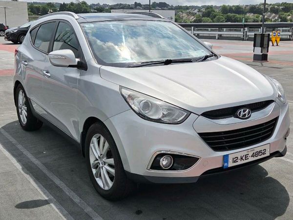 Hyundai ix35 SUV, Diesel, 2012, Silver
