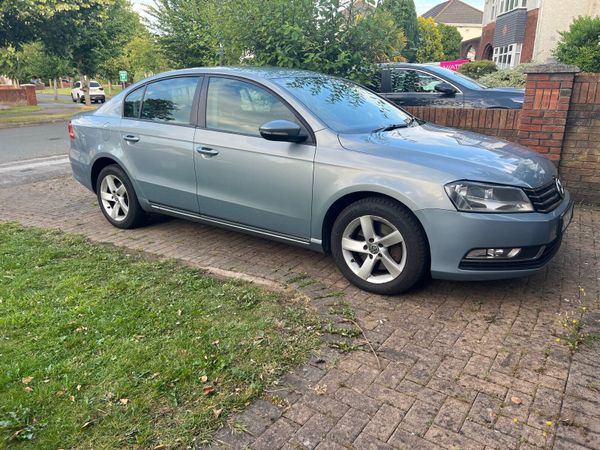 Volkswagen Passat Saloon, Diesel, 2012, Grey