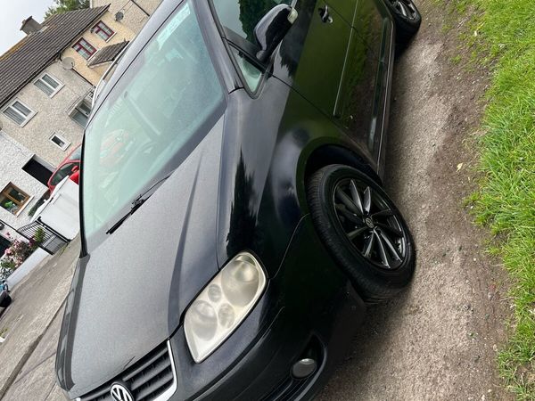 Volkswagen Touran MPV, Diesel, 2005, Black