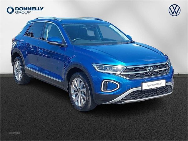 Volkswagen T-Roc , Diesel, 2024, Blue