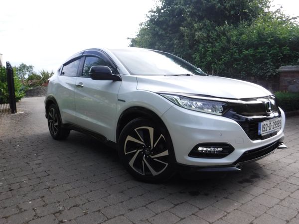 Honda Vezel SUV, Petrol Hybrid, 2019, White