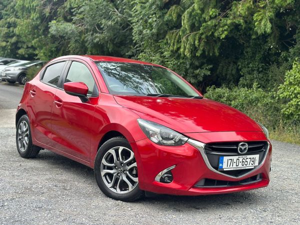 Mazda Demio MPV, Diesel, 2017, Red