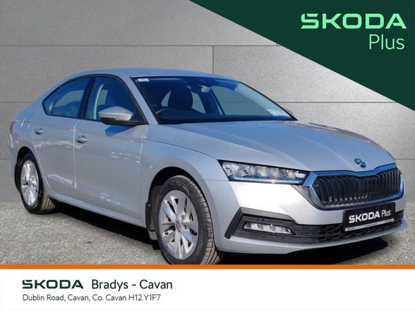 Skoda Octavia Saloon, Diesel, 2024, Grey