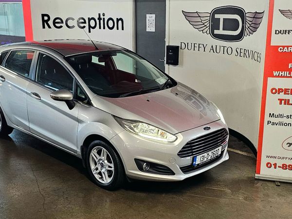 Ford Fiesta Hatchback, Petrol, 2013, Silver