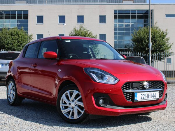 Suzuki Swift Hatchback, Petrol, 2022, Red