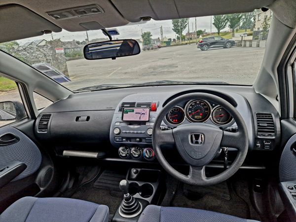 Honda Jazz Hatchback, Petrol, 2002, Silver