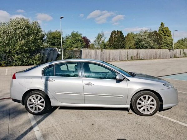 Renault Laguna Hatchback, Diesel, 2009, Silver