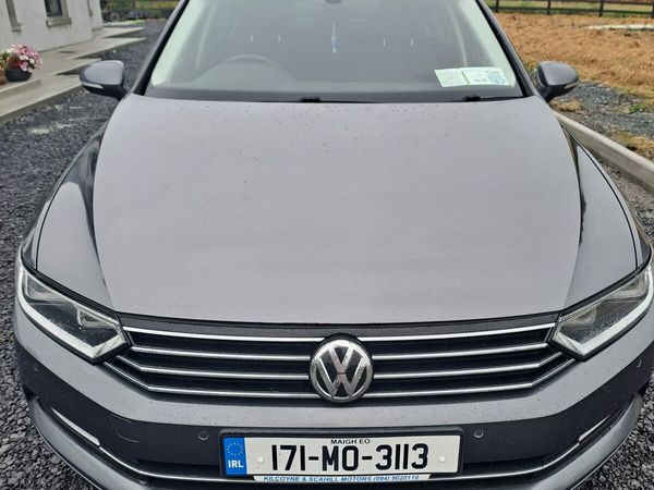Volkswagen Passat Saloon, Diesel, 2017, Grey