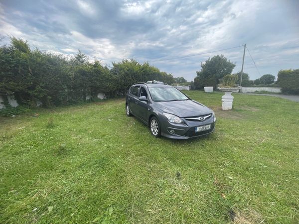 Hyundai i30 Estate, Diesel, 2011, Grey