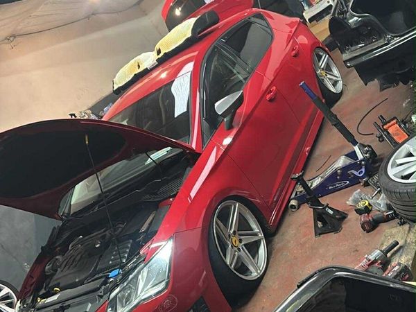 SEAT Leon Hatchback, Diesel, 2014, Red