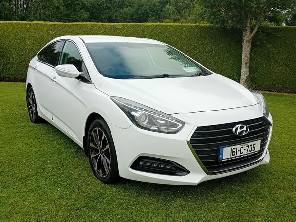 Hyundai i40 Saloon, Diesel, 2016, White