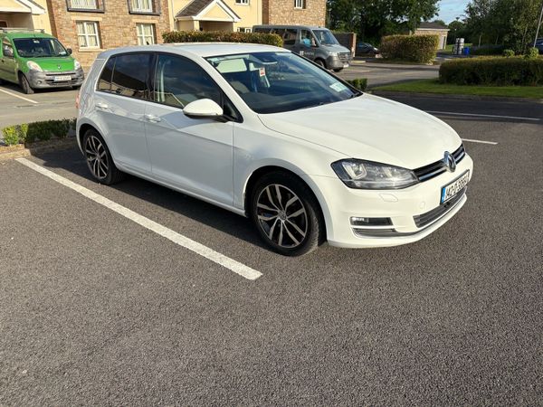 Volkswagen Golf Hatchback, Petrol, 2014, White