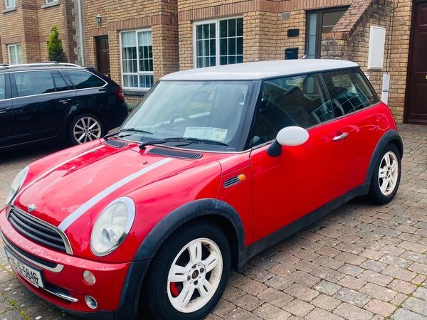 Mini Cooper Hatchback, Petrol, 2005, Red